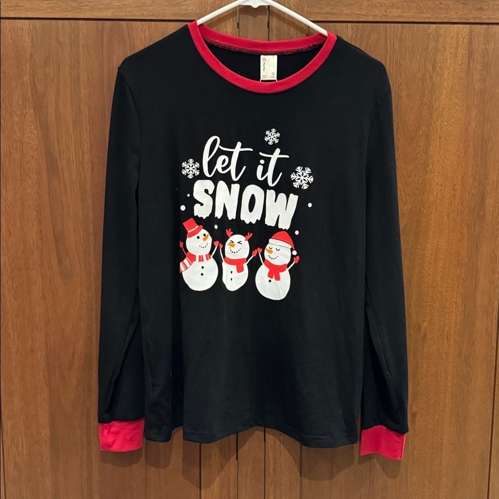 NWT PatPat Black and Red Holiday Snow Long Sleeve Shirt
